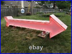 Excellent vintage WORKING Double sided Neon Arrow 14' x 3.5' x 1.5