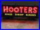 HOOTERS_Restaurant_Vintage_Neon_Sign_01_hsey