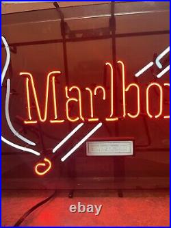 Large MARLBORO NEON LIGHT SIGN, Bar Man Cave, vintage, 21 x 28 Bright Colors