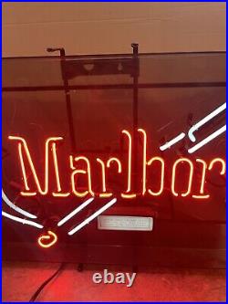 Large MARLBORO NEON LIGHT SIGN, Bar Man Cave, vintage, 21 x 28 Bright Colors
