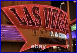 Las Vegas Club Vintage Letter V Neon Sign