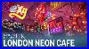 London_Cafe_That_Collects_Neon_Signs_From_Famous_Films_01_xezl