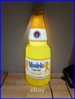 Modelo Beer Bottle Light Up Lamp Neon Sign Bar Man Cave Decor Pub Beer vtg