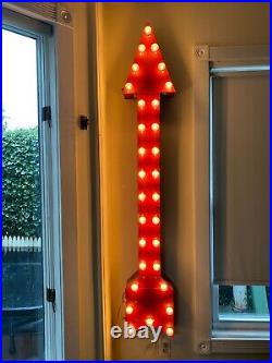 Rare, Vintage SIX FOOT LIGHTED RED ARROW SIGN Mint Condition / United Neon Co