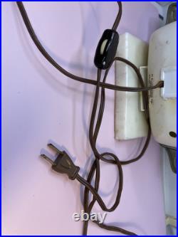 VINTAGE CHIVAS REGAL 12 Year Scotch Light Up Sign. ADVERTISING BAR SIGN