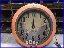 VinTagE Cleveland NEON CLOCK 26 GREAT PATINA! Sign Advertising Gas Oil OLD