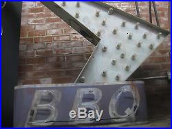 Vintage 1970's BBQ BARBEQUE Antique Neon Sign ARROW
