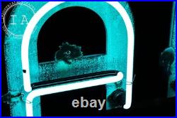 Vintage Cabins SSP Neon Sign