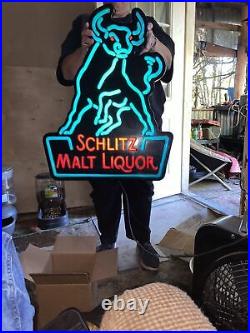 Vintage Schlitz Malt Liquor Lighted Beer Sign Neon Works
